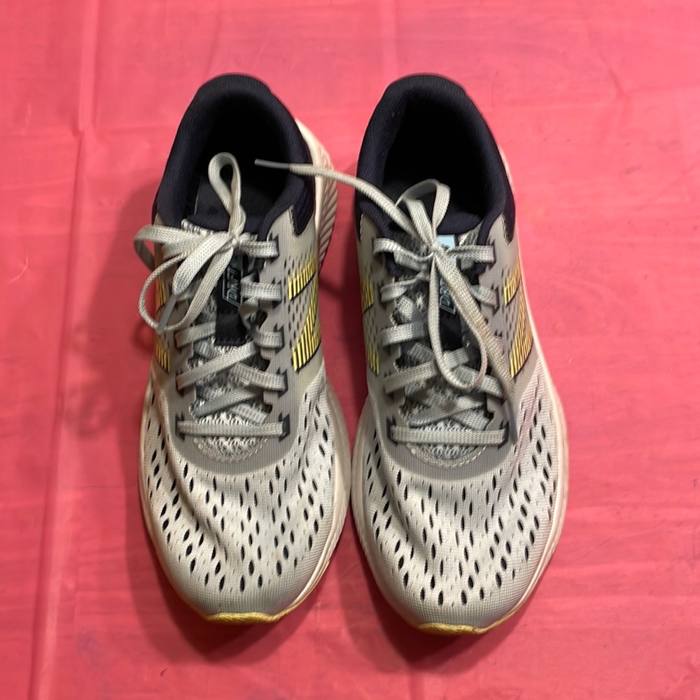 New balance drft woman’s size 7